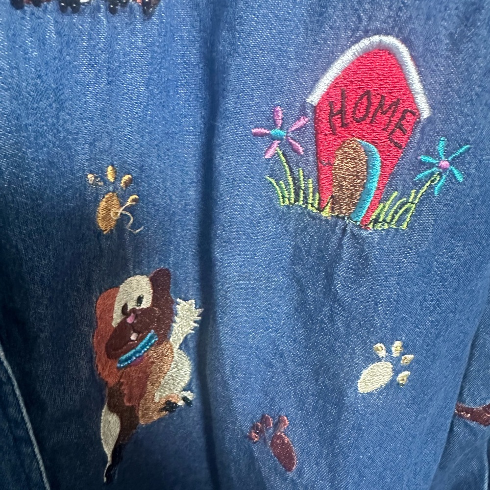 Quacker Factory Blue Denim Button Down Shirt with Dog Embroidery M - Picture 6 of 8
